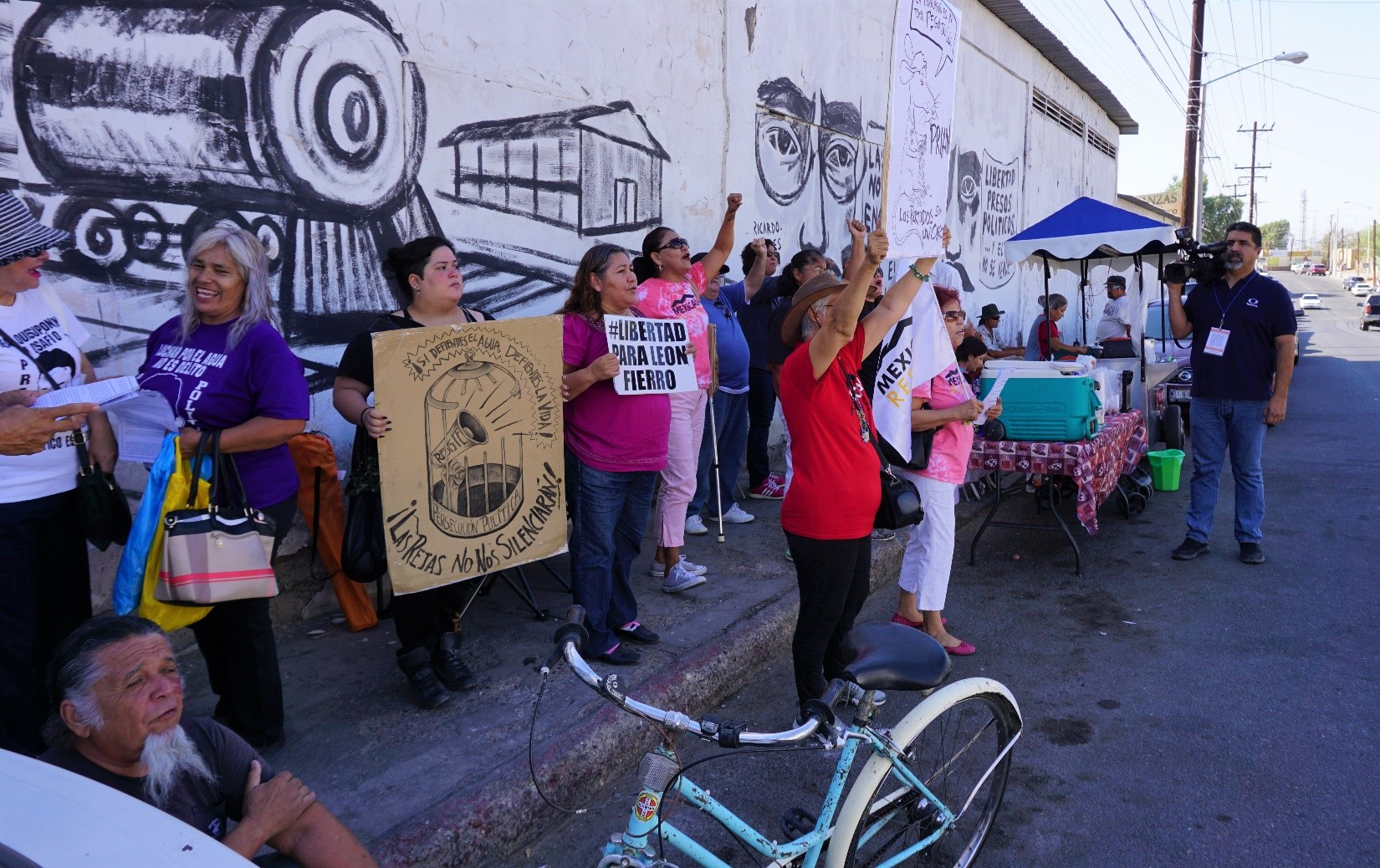 Activists from several rural and urban organizations called for the release of Leon Fierro, a leader of Mexicali Resiste, who they claimed was being held as a political prisoner.  Fierro was released after his trial that day.  Five activist group leaders protesting Constellation Brands have been held, and then acquitted, in trials that many see as politically motivated..